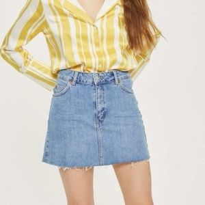 TOPSHOP | Denim Blue Jean Raw Hem Edge Mini Skirt Medium Wash sz 4